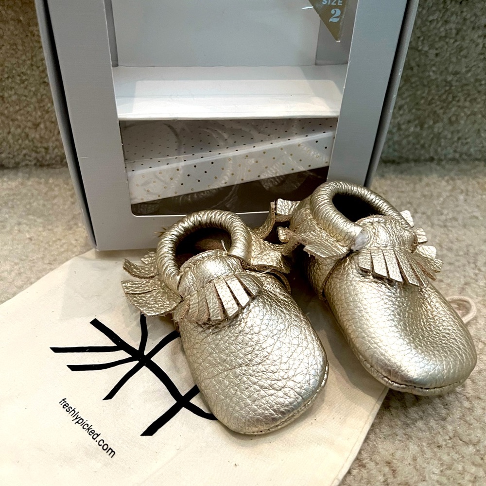 Freshly picked gold metallic moccasins - size 2